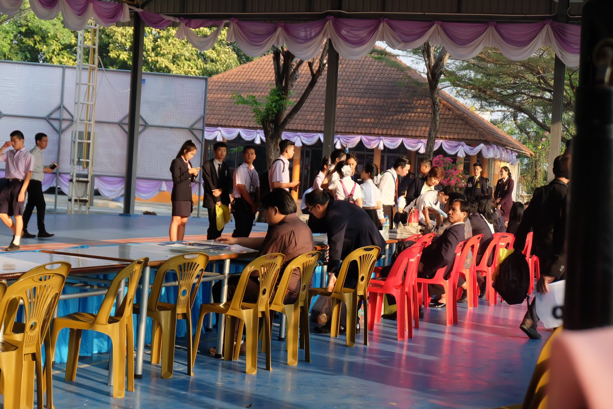 รับเกียรติบัตรการแข่งขันทักษะวิชาชีพครั้งที่ 32